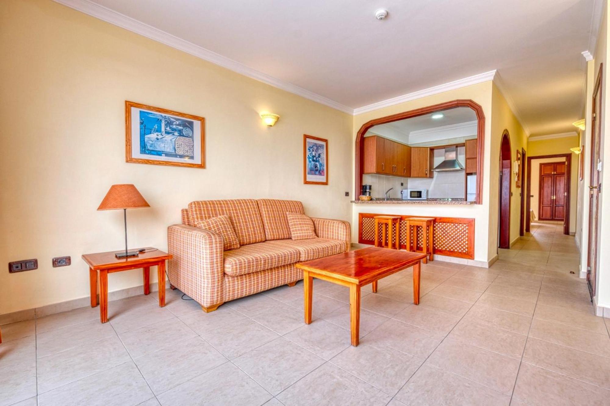 Apartamentos Callaomar Каляо Салвахе Екстериор снимка