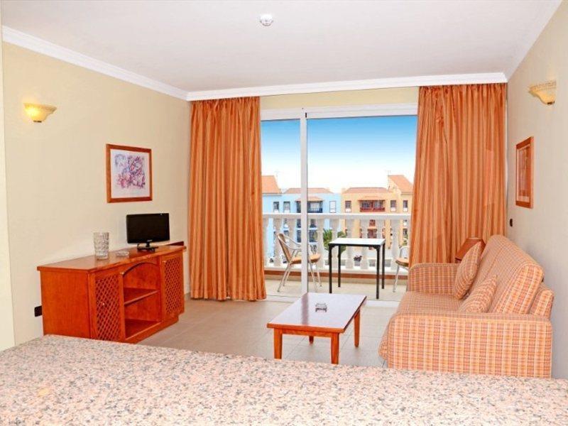 Apartamentos Callaomar Каляо Салвахе Екстериор снимка