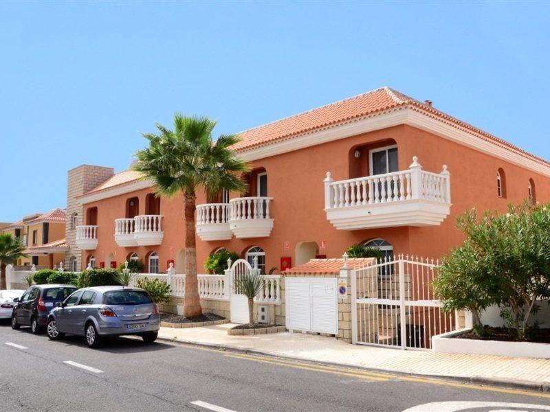 Apartamentos Callaomar Каляо Салвахе Екстериор снимка